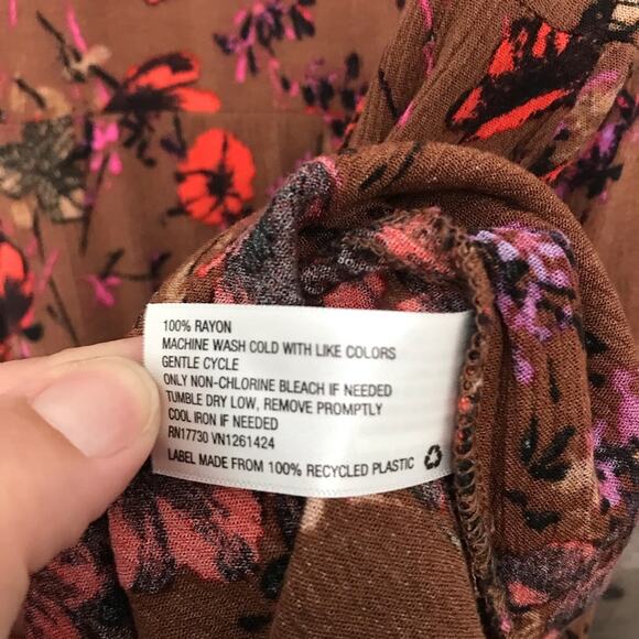 Mossimo Floral Tiered Tank Top Brown Blouse Choker Cutout Fairy Preppy Size S - Picture 9 of 9